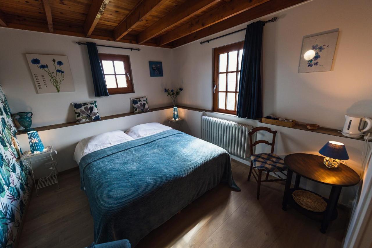 Maison D'Hote La Grange Aux Ayres Olloix Buitenkant foto