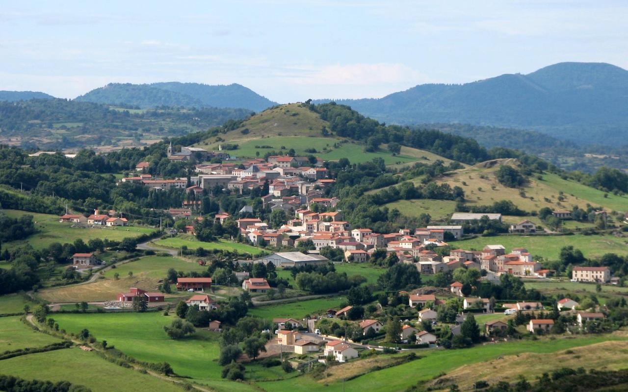 Maison D'Hote La Grange Aux Ayres Olloix Buitenkant foto