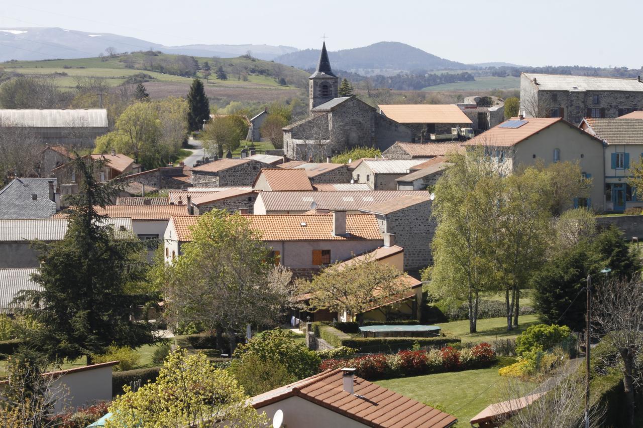 Maison D'Hote La Grange Aux Ayres Olloix Buitenkant foto